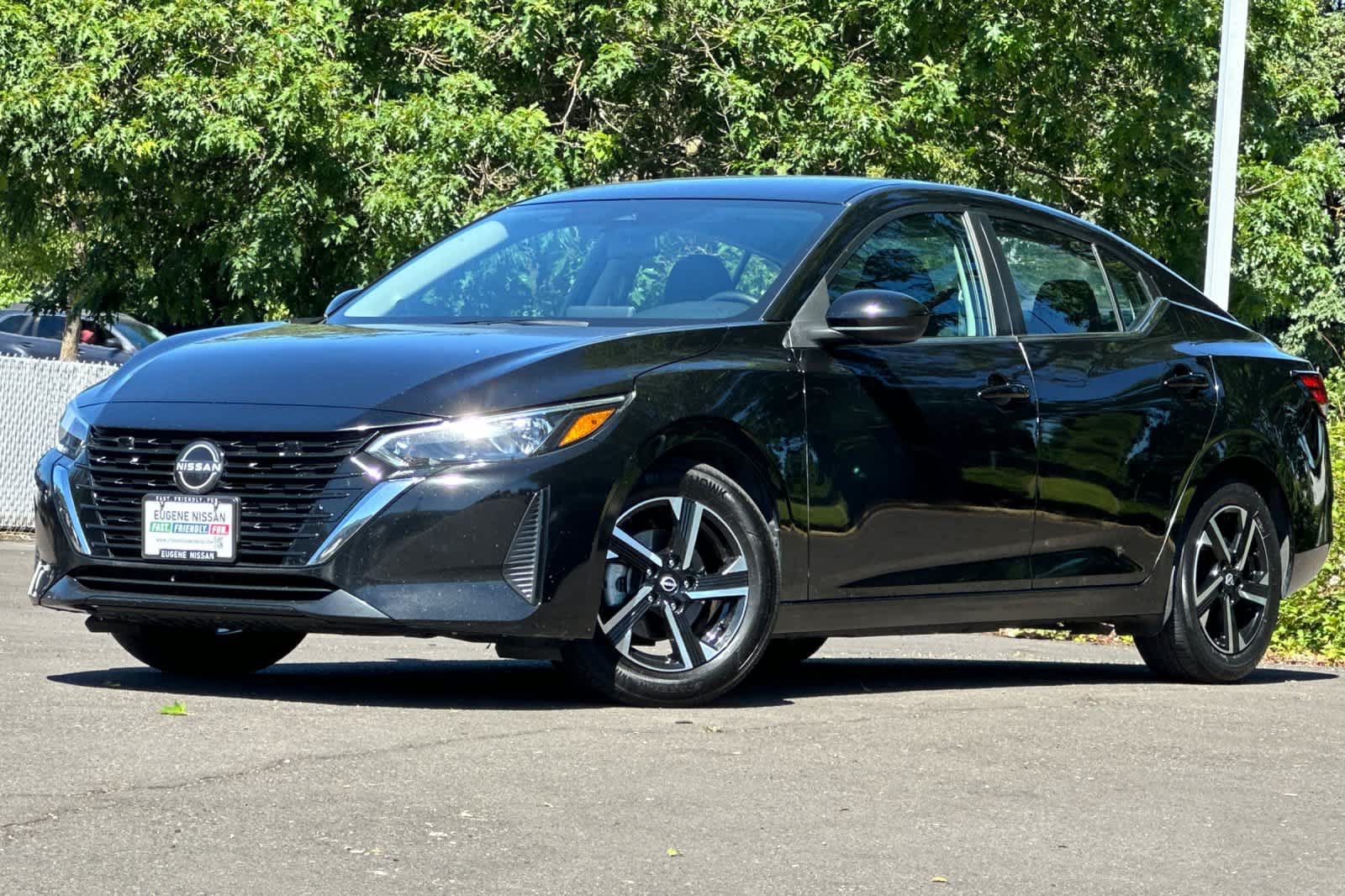 Used 2024 Nissan Sentra SV FWD image 1