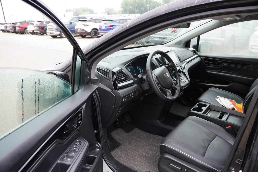 Used 2024 Honda Odyssey Elite image 14
