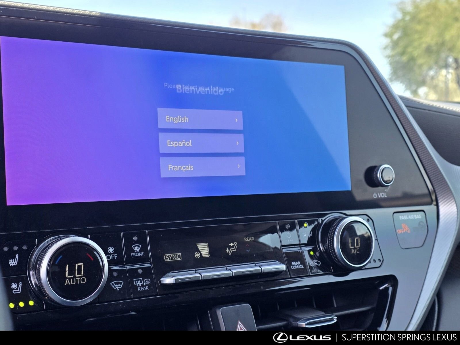 Used 2023 Toyota Highlander Platinum image 17