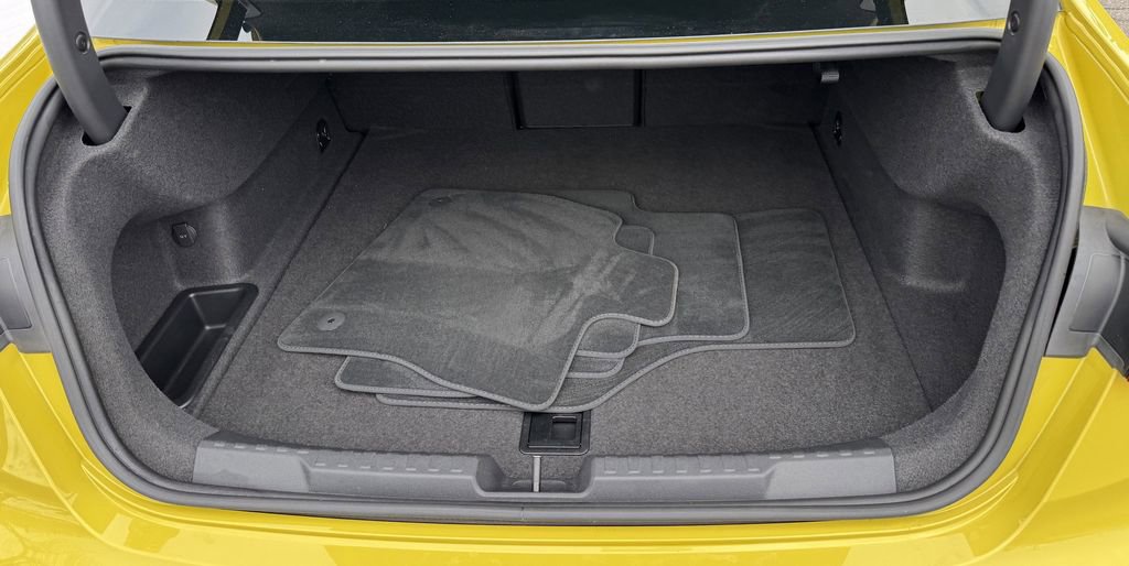 Used 2024 Audi RS 3 image 10