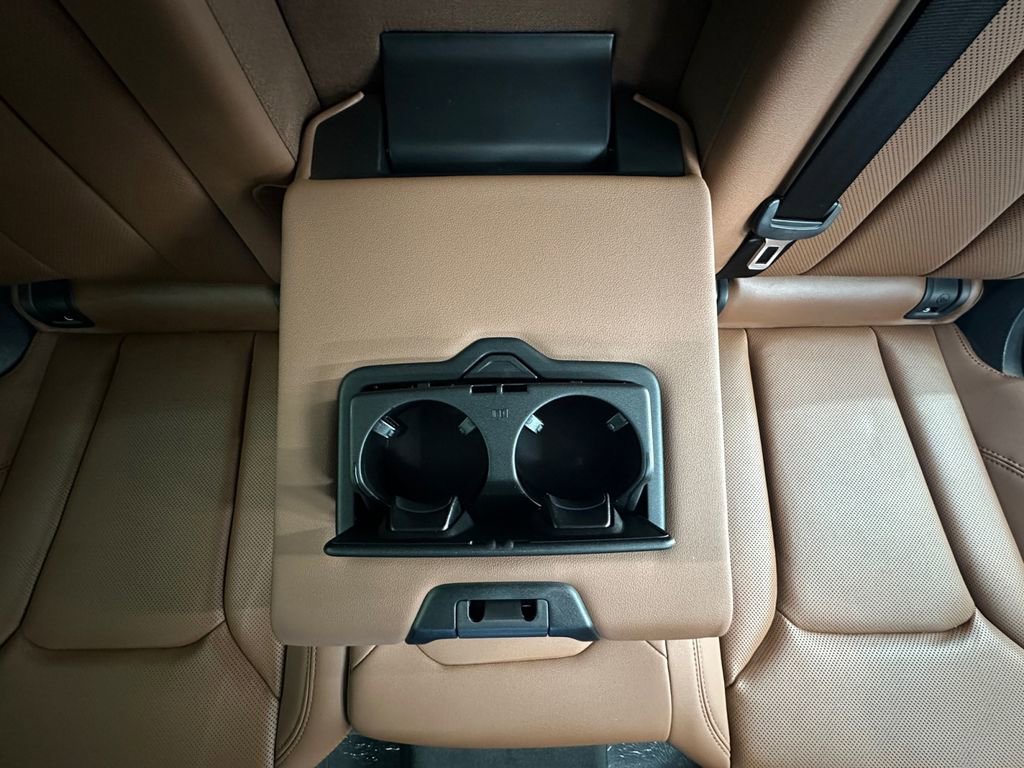 Used 2020 Audi Q8 Premium Plus w/ Premium Plus Package image 31