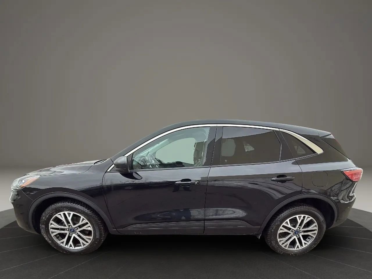 Used 2022 Ford Escape SEL image 8