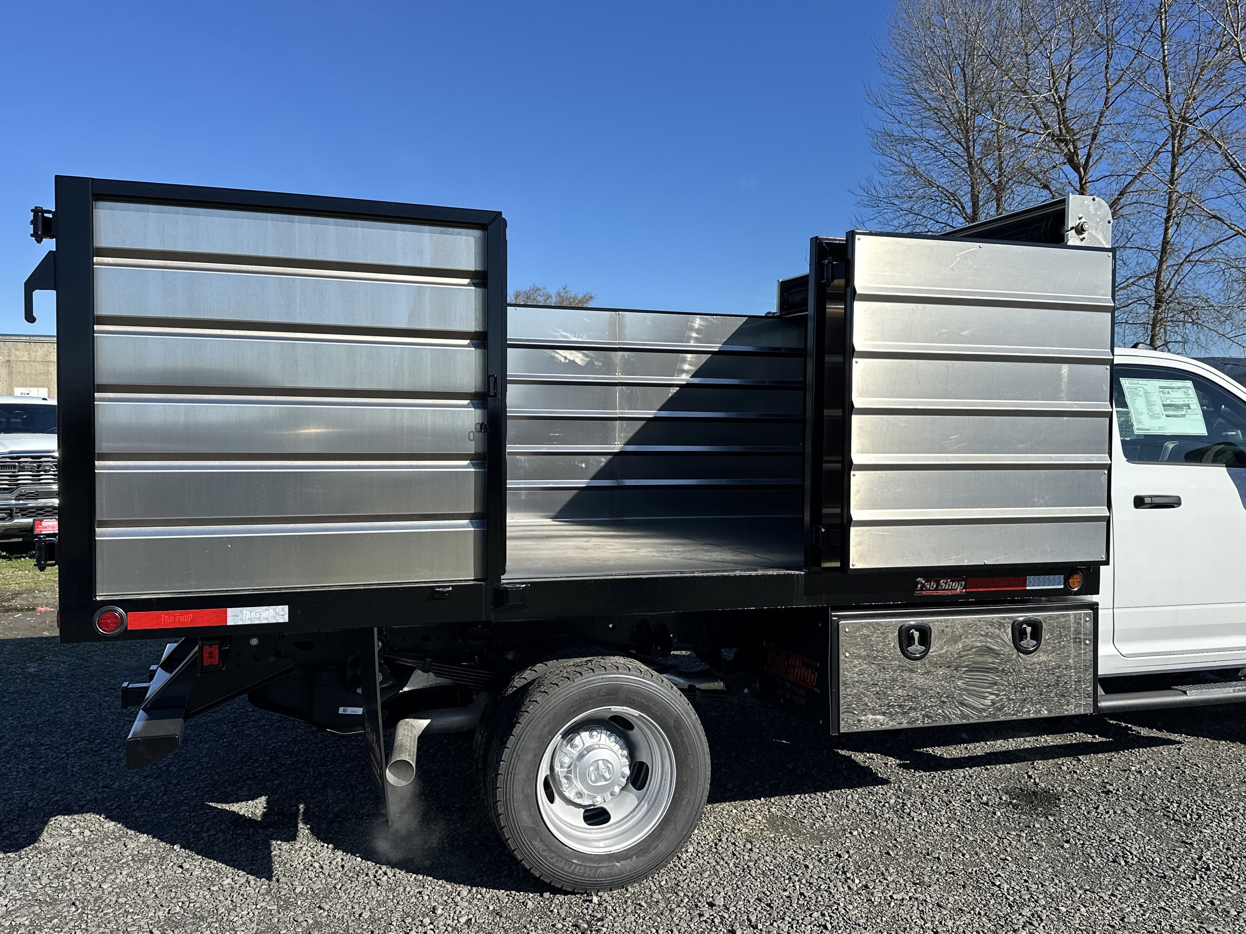 New 2026 RAM 5500 Tradesman w/ Chrome Appearance Group AWD/4WD image 4