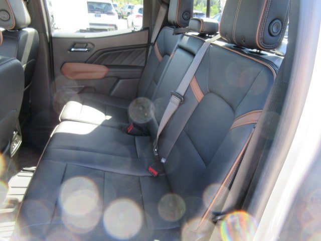 Used 2023 GMC Canyon AT4 AWD/4WD image 15