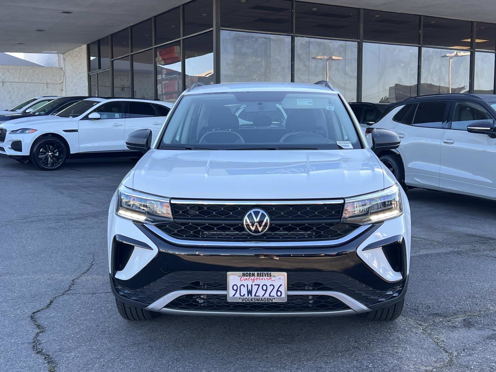 Certified 2022 Volkswagen Taos S image 4