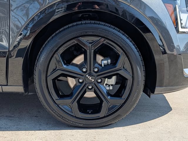 Used 2023 Kia Niro SX Touring FWD image 8