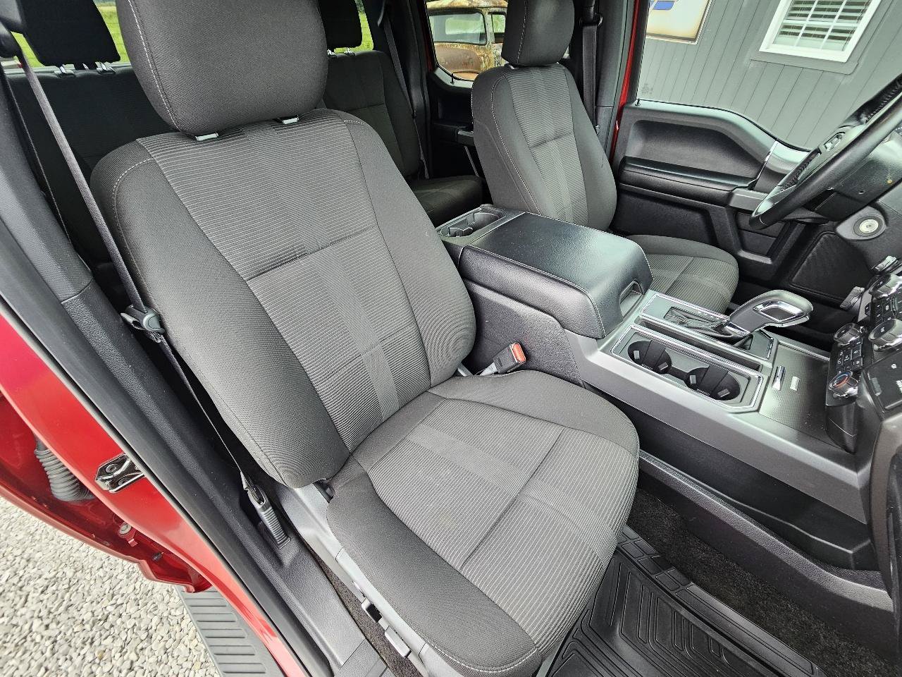 Used 2017 Ford F150 XLT w/ Equipment Group 302A Luxury AWD/4WD image 32