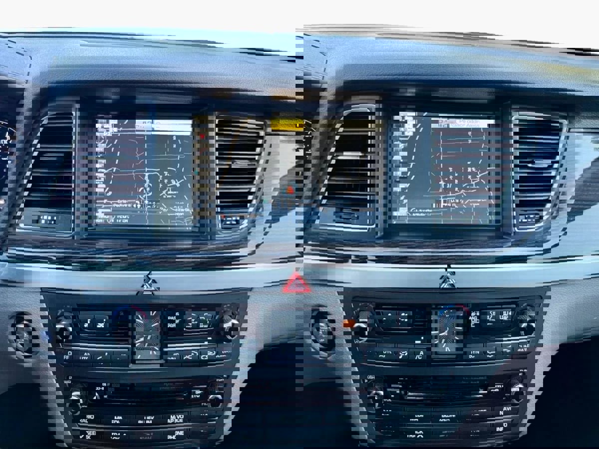 Used 2017 Genesis G80 3.8 w/ Option Group 02 image 15