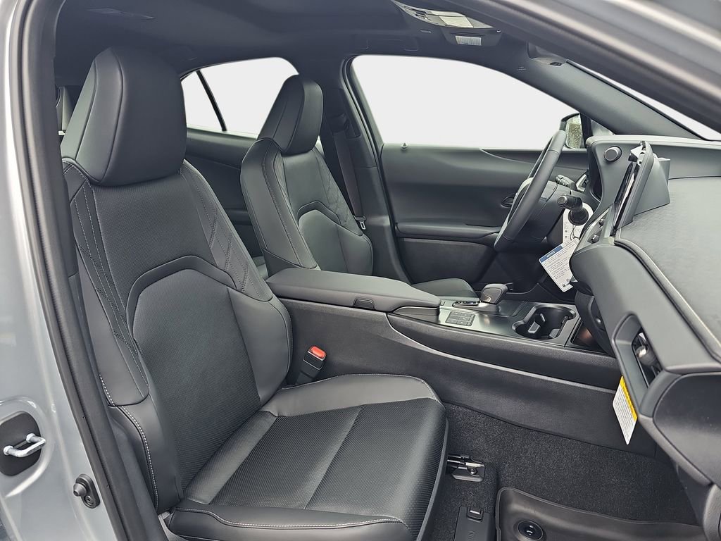 New 2026 Lexus UX 300h AWD image 10