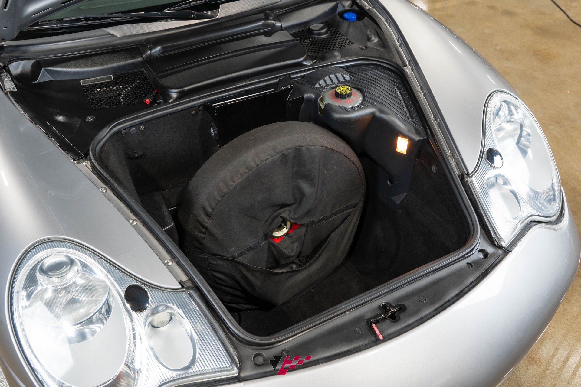 Used 2004 Porsche 911 40th Anniversary RWD image 31