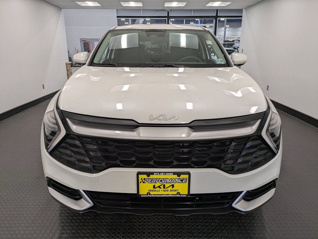 Certified 2024 Kia Sportage LX image 2