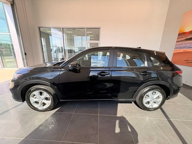 Used 2025 Honda HR-V LX