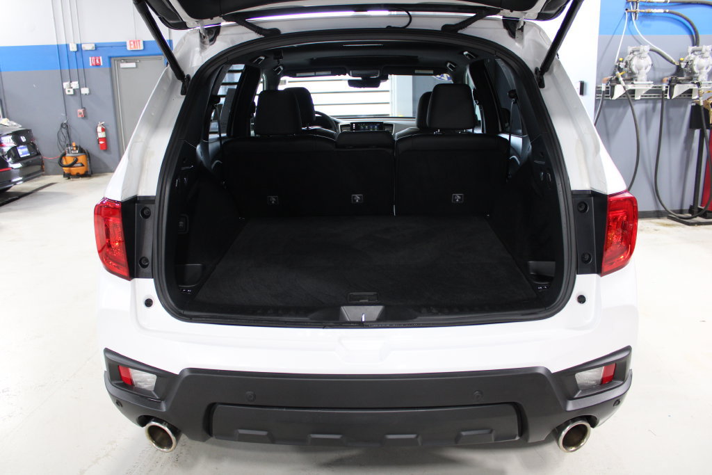 Used 2023 Honda Passport EX-L image 24