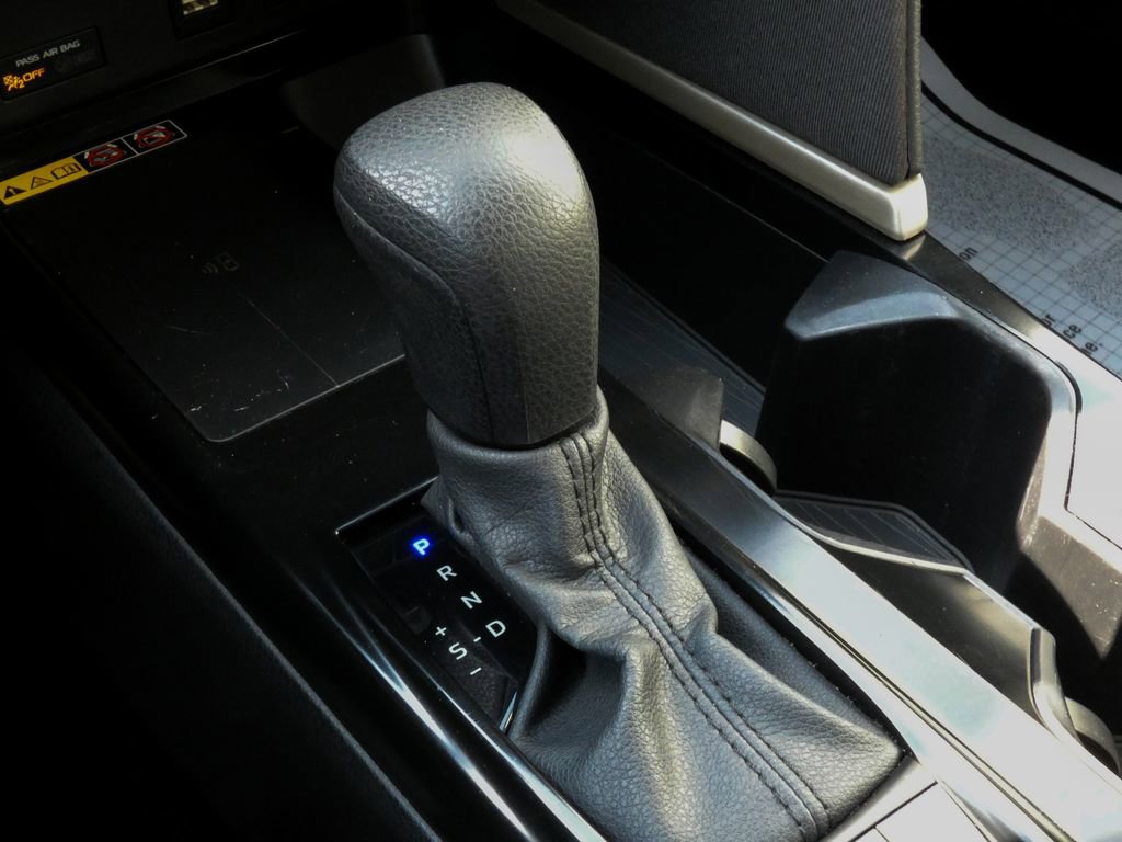 Used 2025 Toyota Camry LE FWD image 26