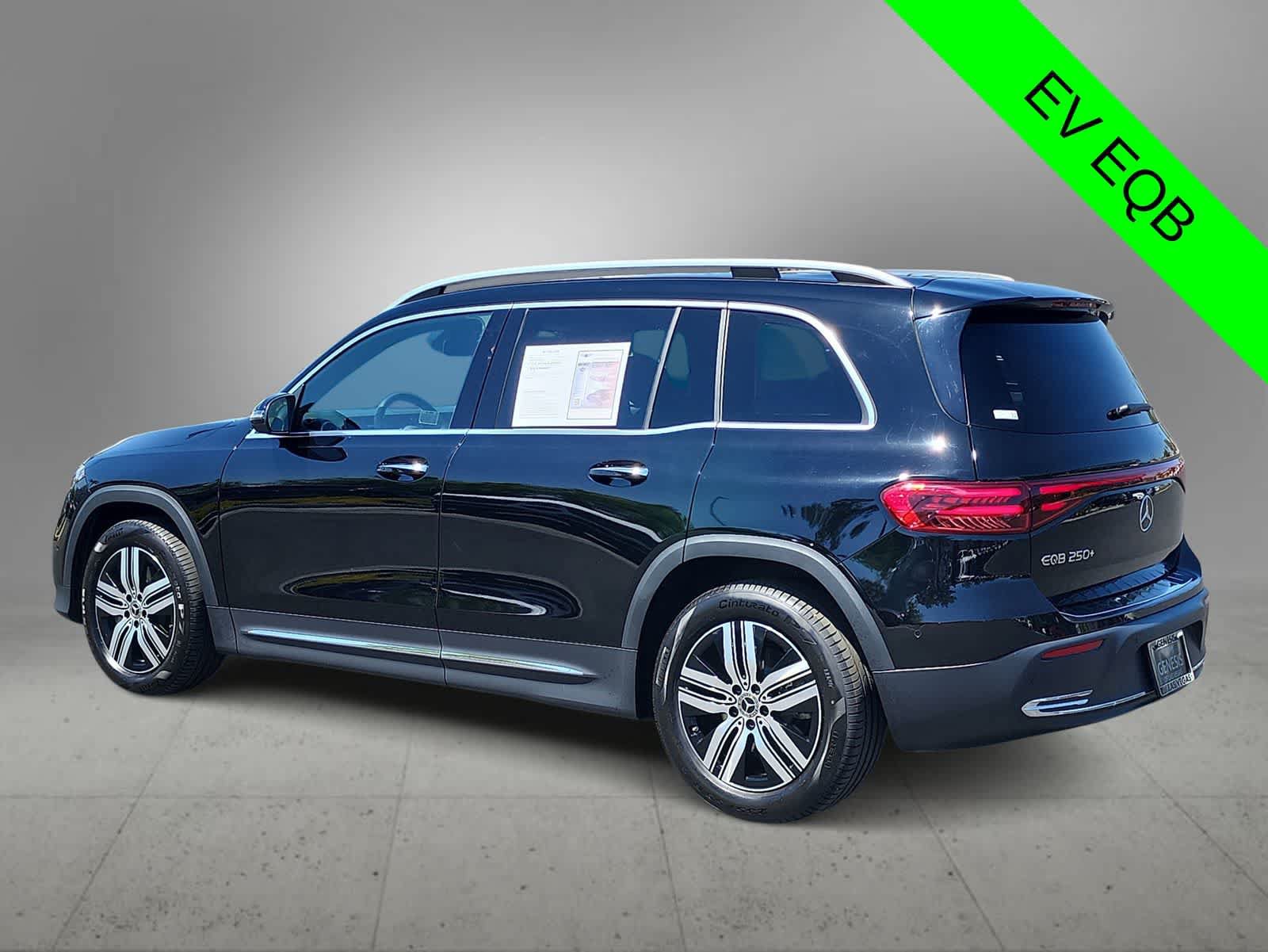 Used 2025 Mercedes-Benz EQB 250+ image 6