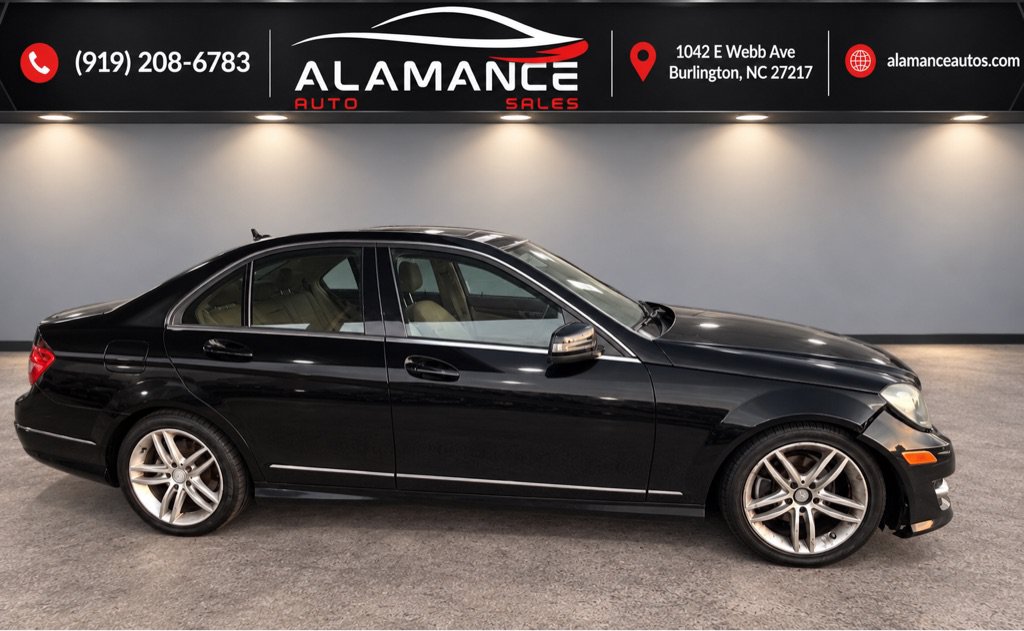 Used 2012 Mercedes-Benz C 300 4MATIC Sedan image 28