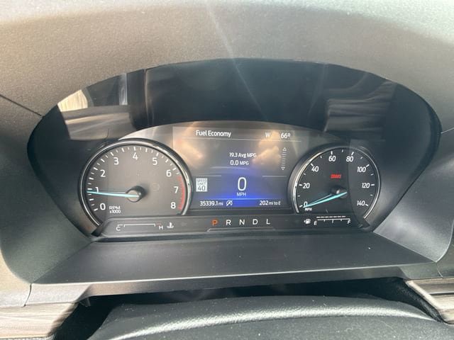 Used 2023 Ford Explorer Limited AWD/4WD image 9