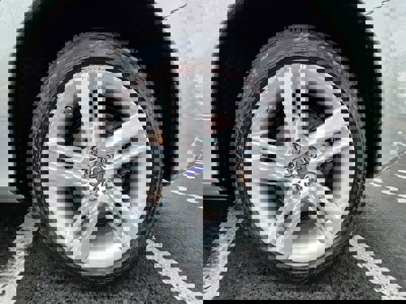 Used 2015 Volvo V60 T5 Premier image 51