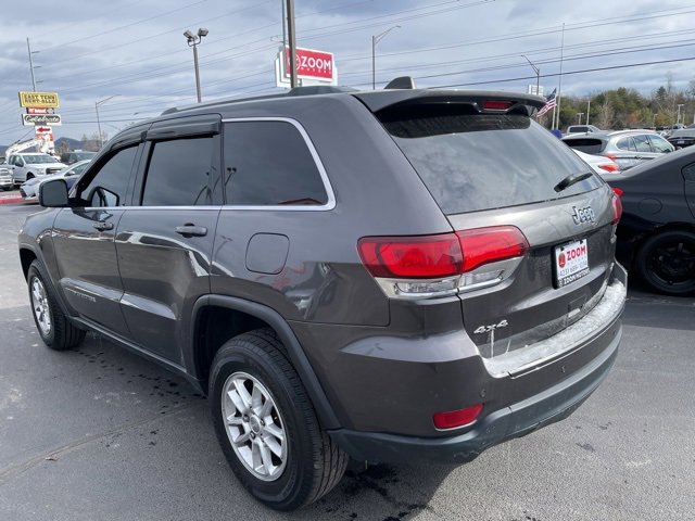 Used 2020 Jeep Grand Cherokee Laredo image 6