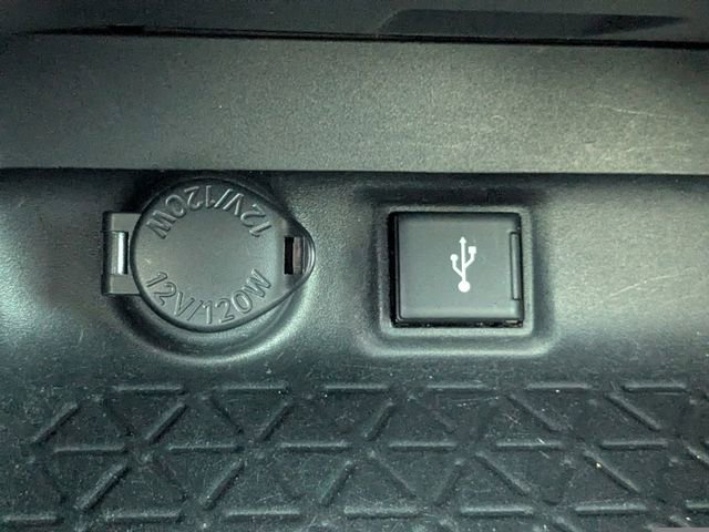 Used 2020 Toyota RAV4 XLE w/ Convenience Package image 21