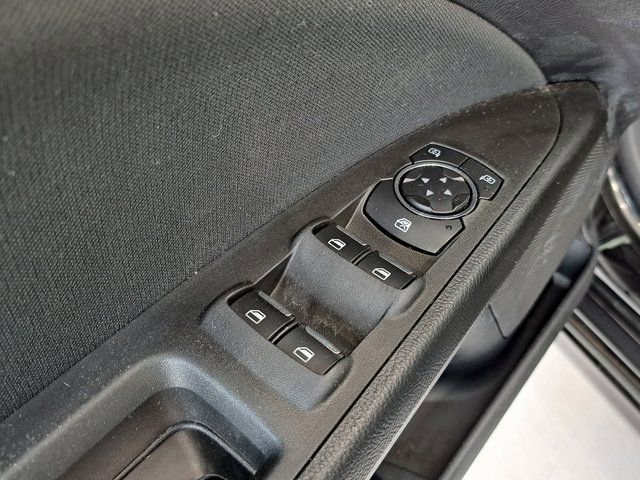 Used 2019 Ford Fusion SE image 21