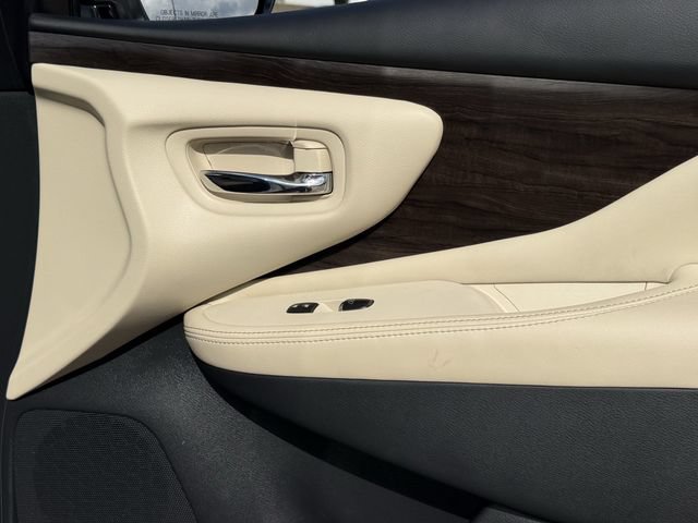 Used 2023 Nissan Murano Platinum w/ Cargo Package FWD image 31