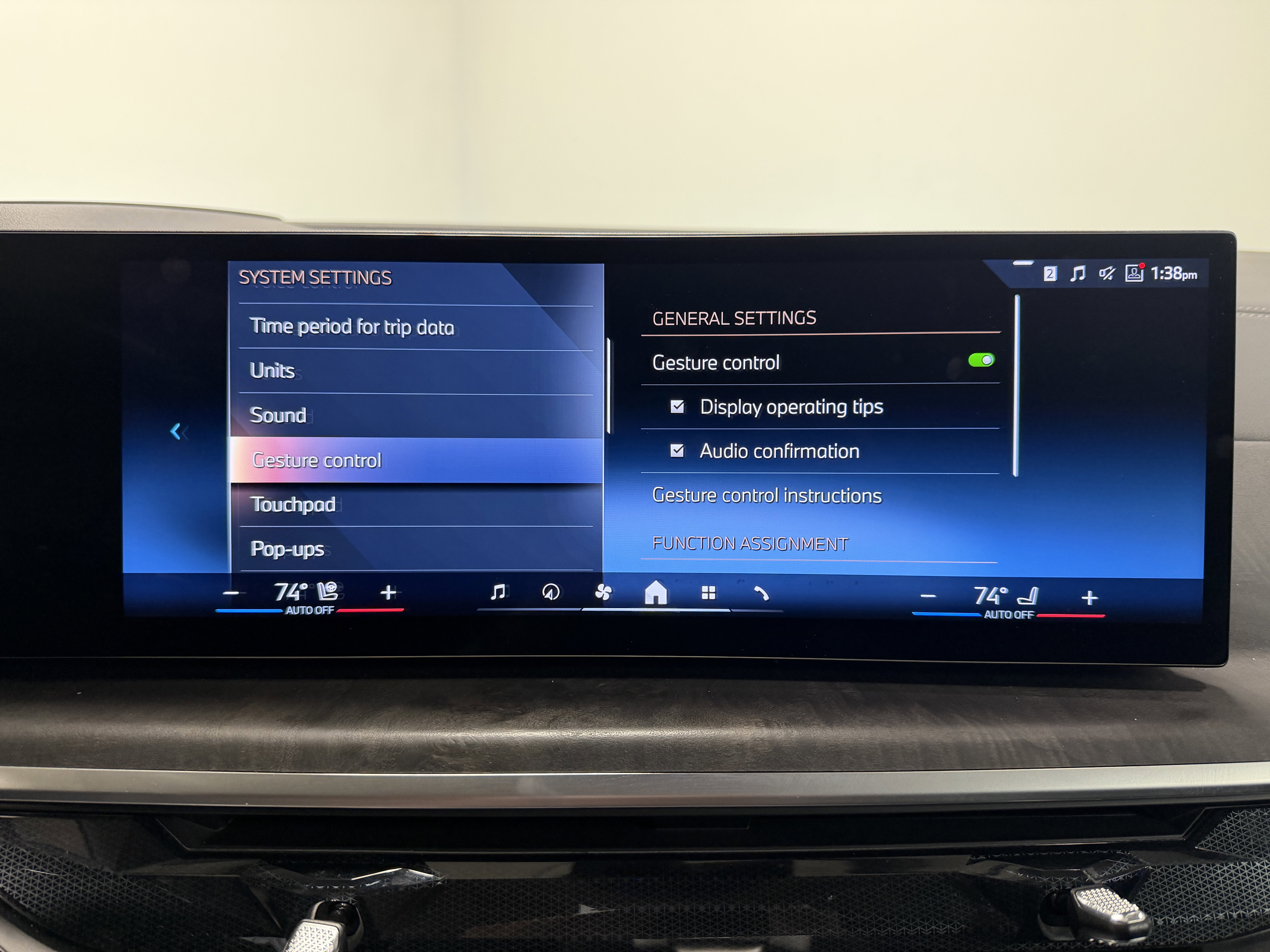 Used 2025 BMW X7 xDrive40i w/ Premium Package AWD/4WD image 9