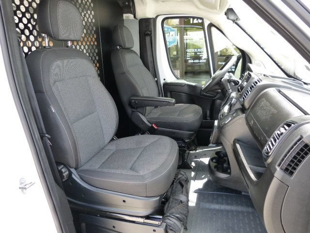 Used 2025 RAM ProMaster 2500 w/ U-Haul Equipment Group FWD image 23