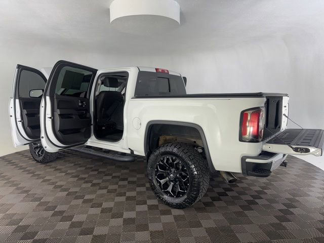 Used 2018 GMC Sierra 1500 SLT AWD/4WD image 17