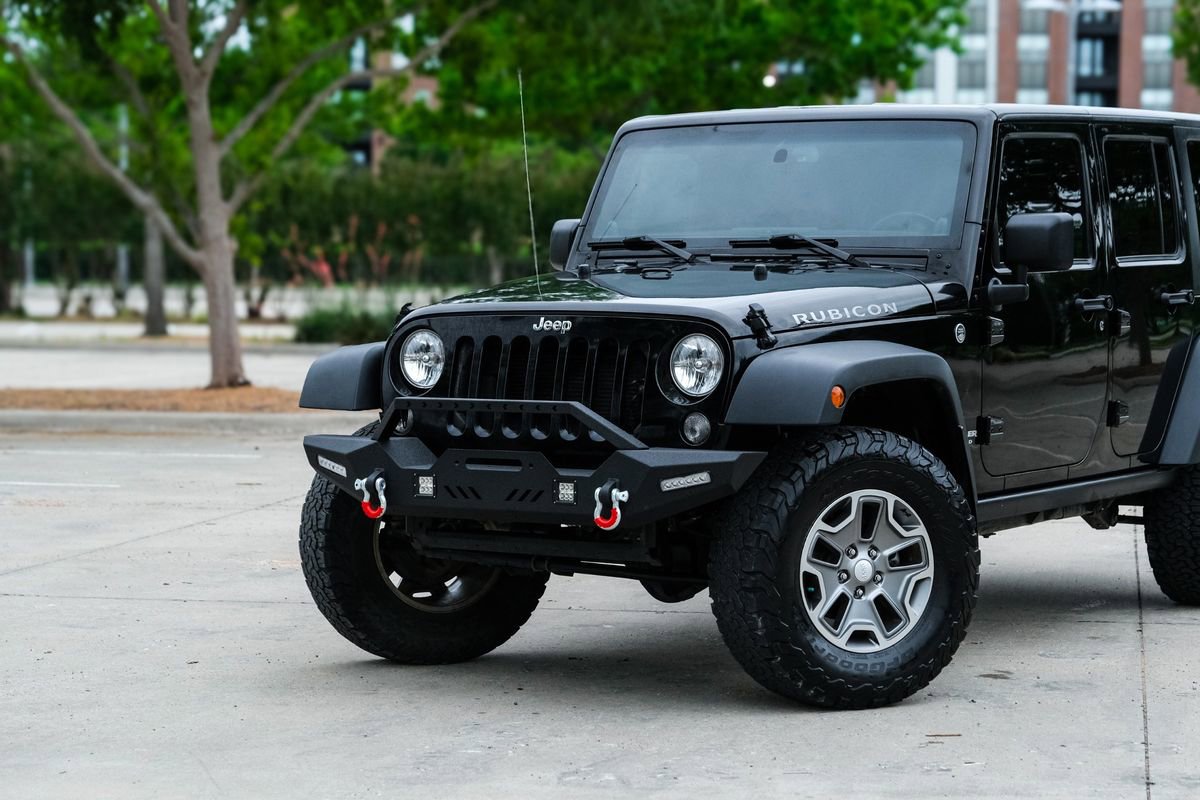 Used 2014 Jeep Wrangler Unlimited Rubicon w/ Connectivity Group AWD/4WD image 8