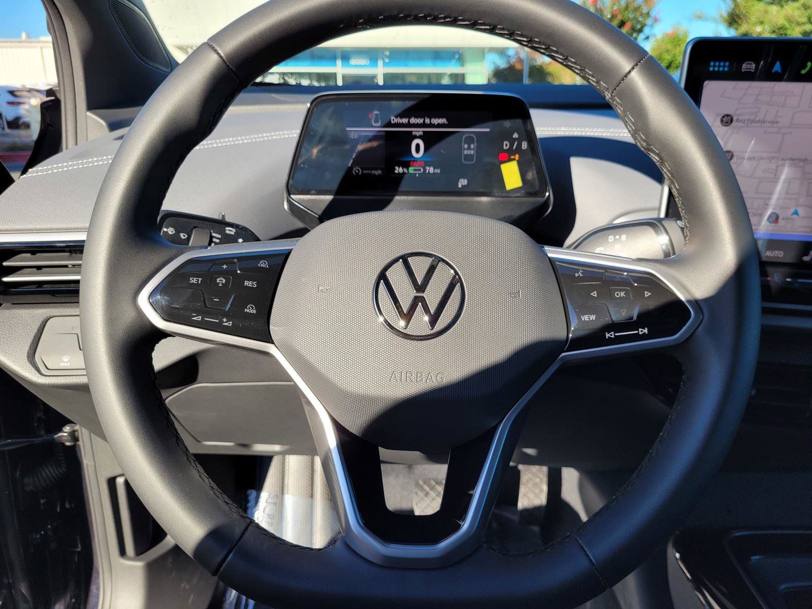 New 2025 Volkswagen ID.4 Pro RWD image 18