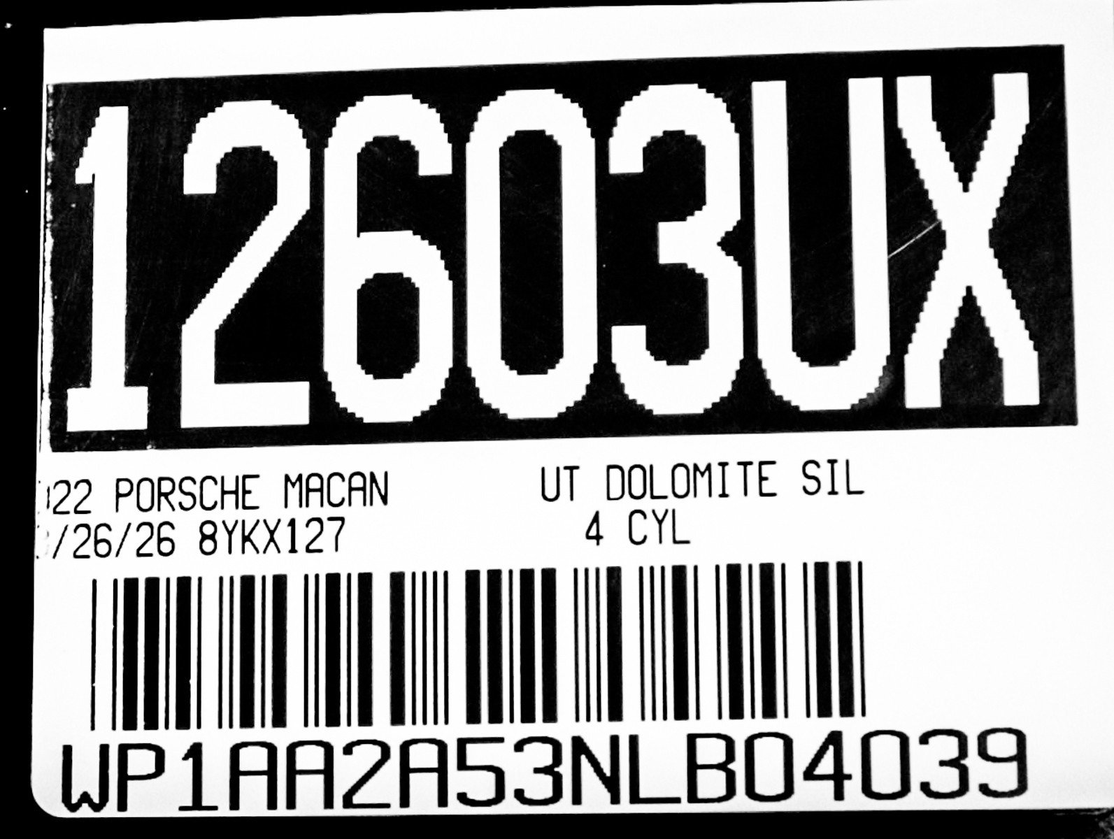 Certified 2022 Porsche Macan AWD/4WD image 30