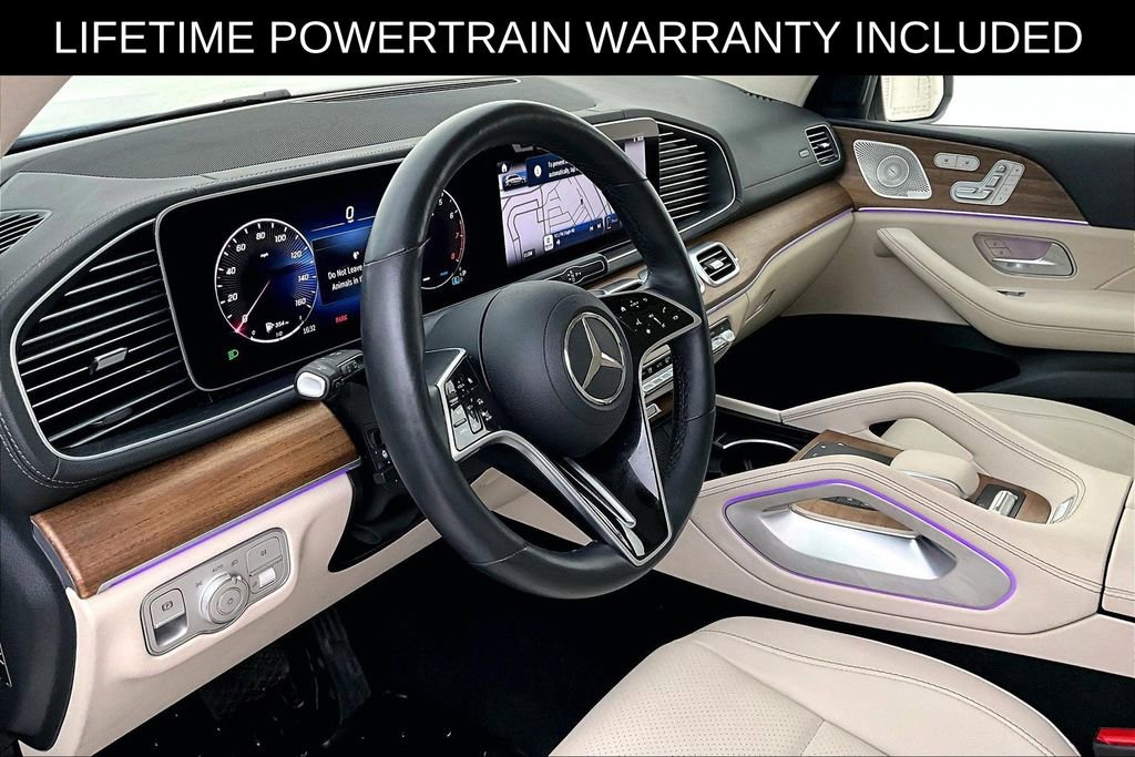 Used 2025 Mercedes-Benz GLS 450 4MATIC image 17