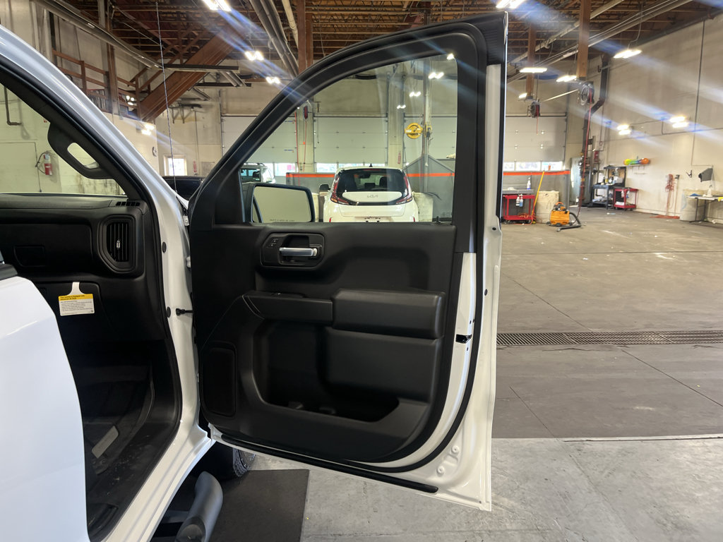 New 2026 Chevrolet Silverado 1500 Custom w/ Turbomax Blackout Package AWD/4WD image 22