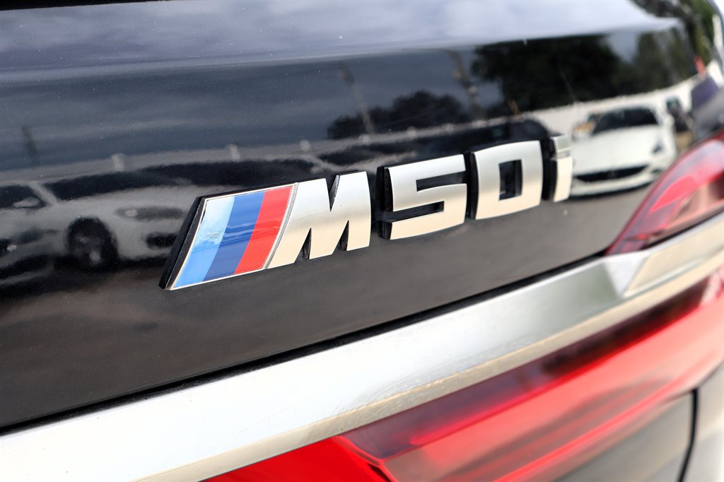 Used 2020 BMW X7 M50i AWD/4WD image 15