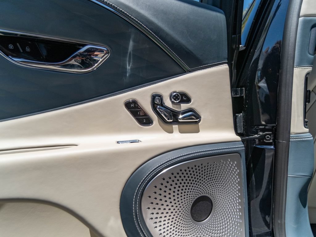 Used 2020 Bentley Flying Spur W12 w/ First Edition Specification AWD/4WD image 21
