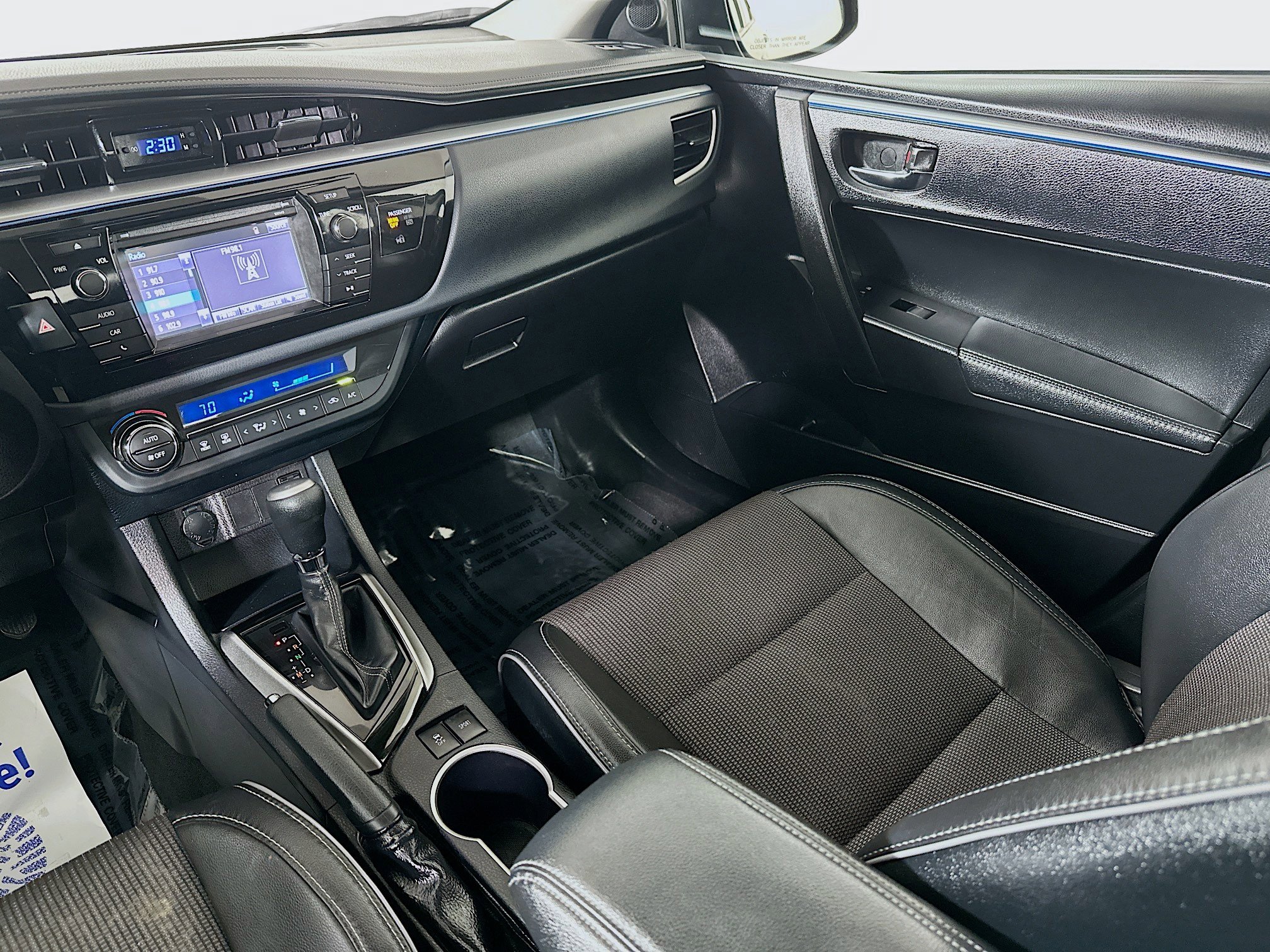 Used 2015 Toyota Corolla S FWD image 21