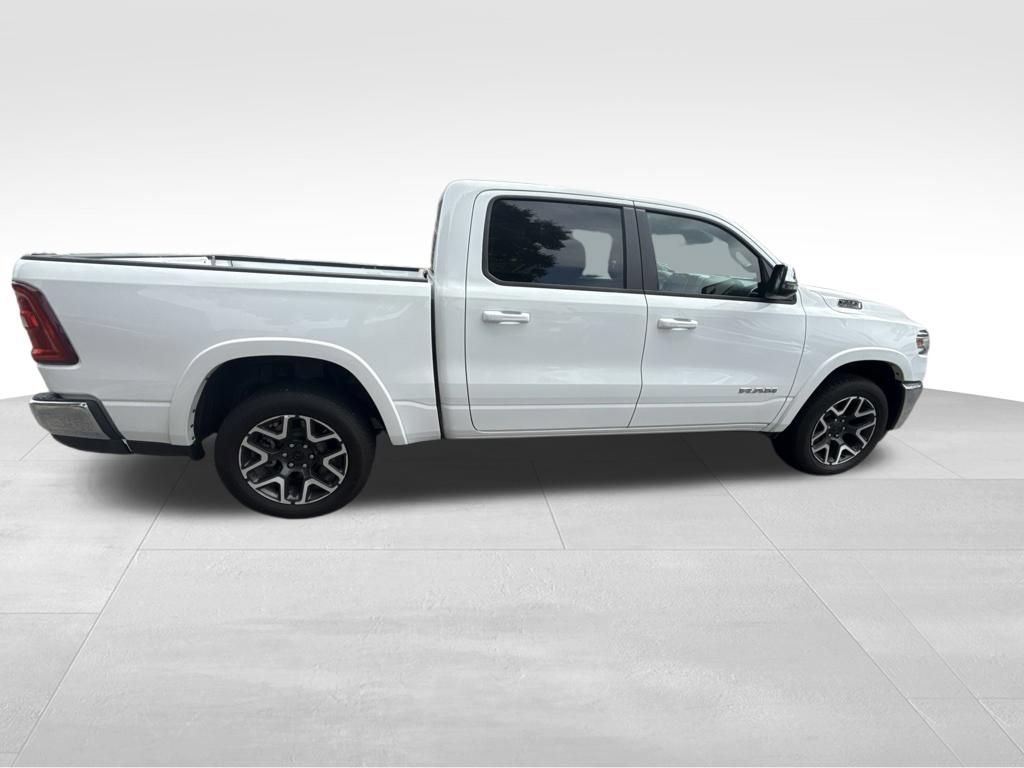 Used 2025 RAM 1500 Laramie AWD/4WD image 7