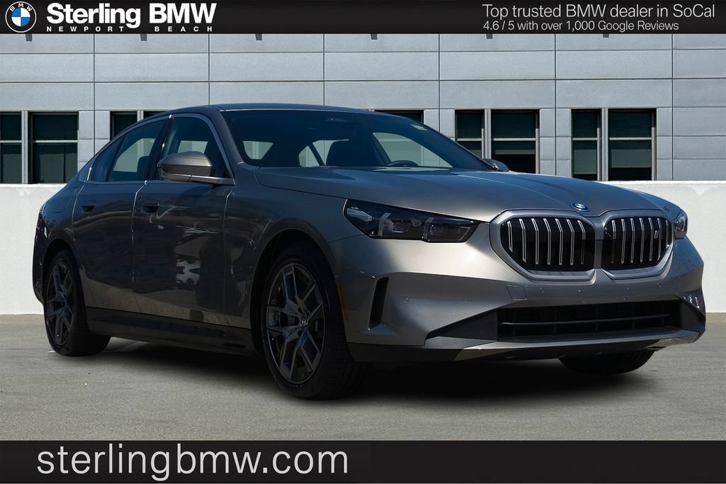 Used 2026 BMW i5 eDrive40 w/ Premium Package RWD image 1