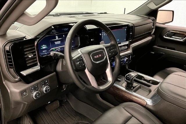 Used 2024 GMC Sierra 1500 Elevation w/ Elevation Premium Package AWD/4WD image 16