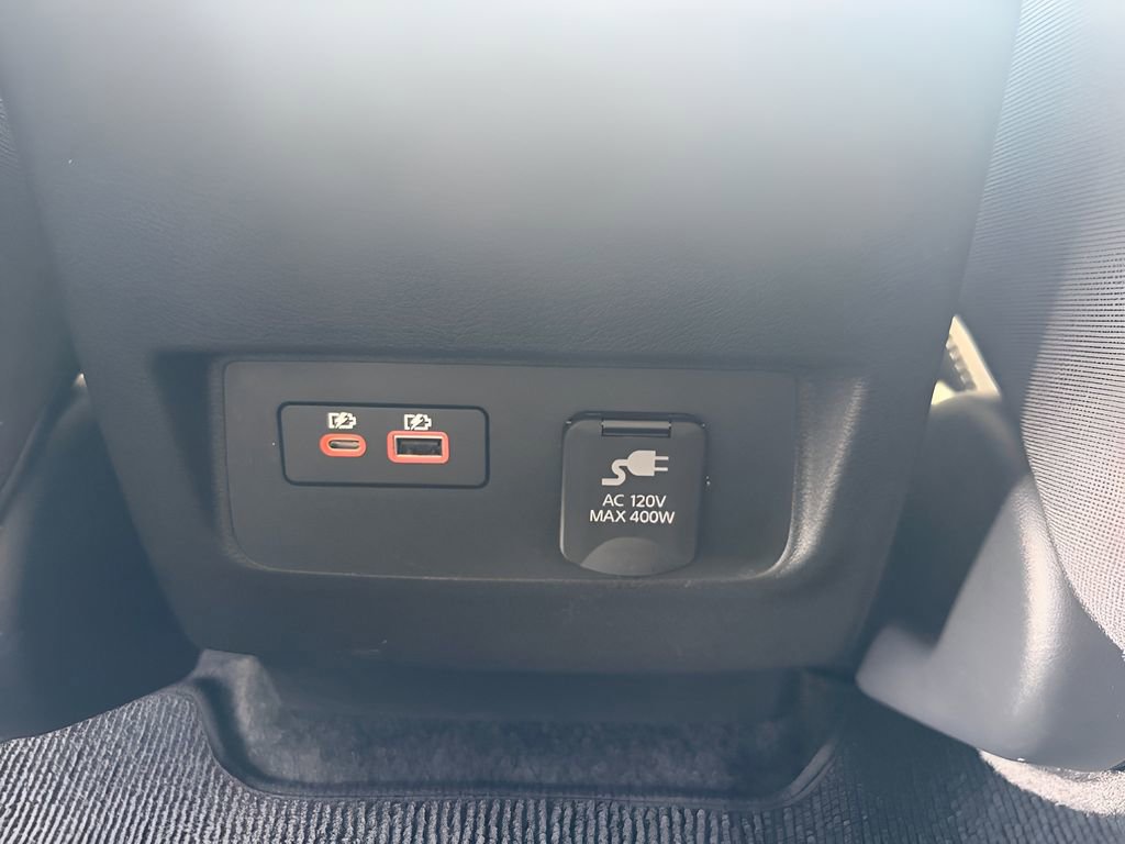 Used 2025 Nissan Frontier SV w/ SV Convenience Package image 17