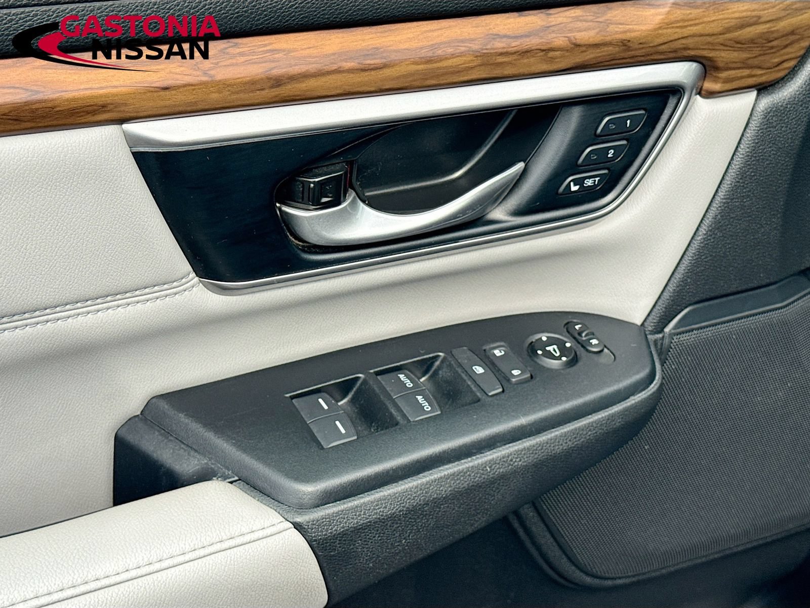 Used 2022 Honda CR-V Touring image 23