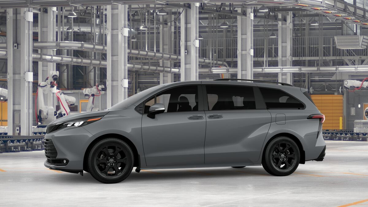 New 2026 Toyota Sienna XLE Woodland Edition AWD/4WD image 3