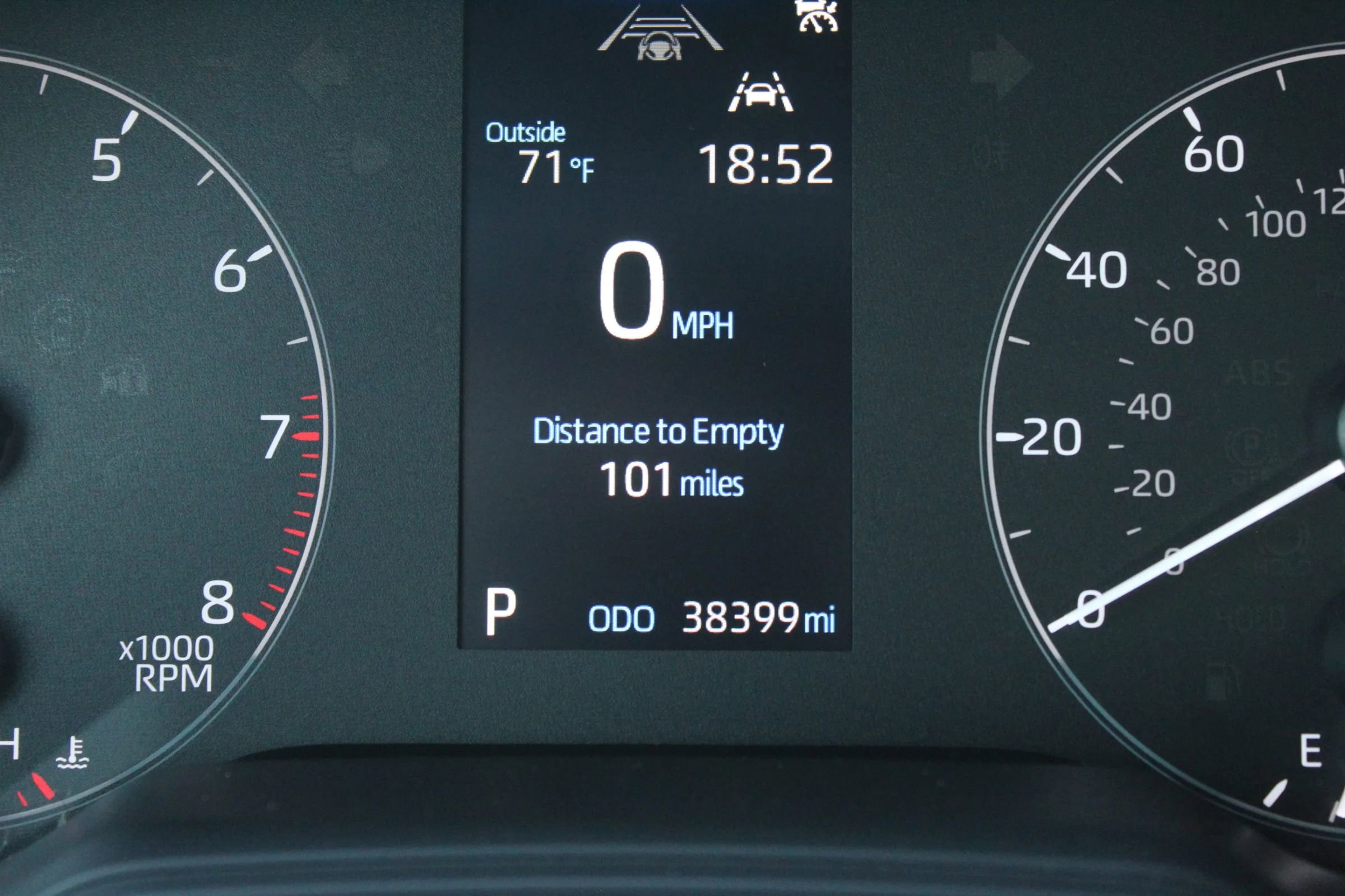 Used 2024 Toyota Corolla SE FWD image 9