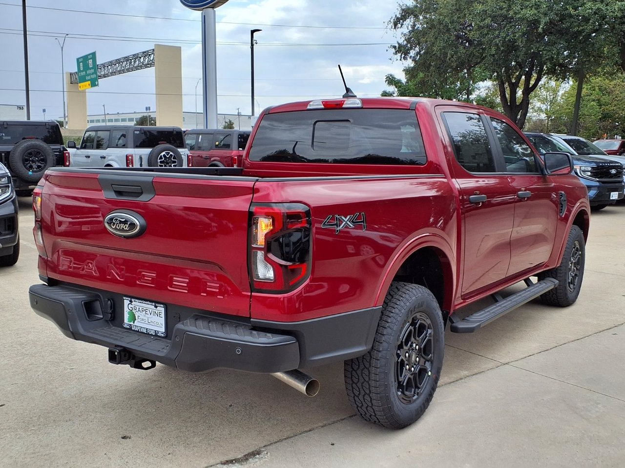 New 2026 Ford Ranger XLT w/ Equipment Group 301A High AWD/4WD image 4