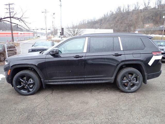 New 2026 Jeep Grand Cherokee L Limited w/ Limited Altitude Package AWD/4WD image 2
