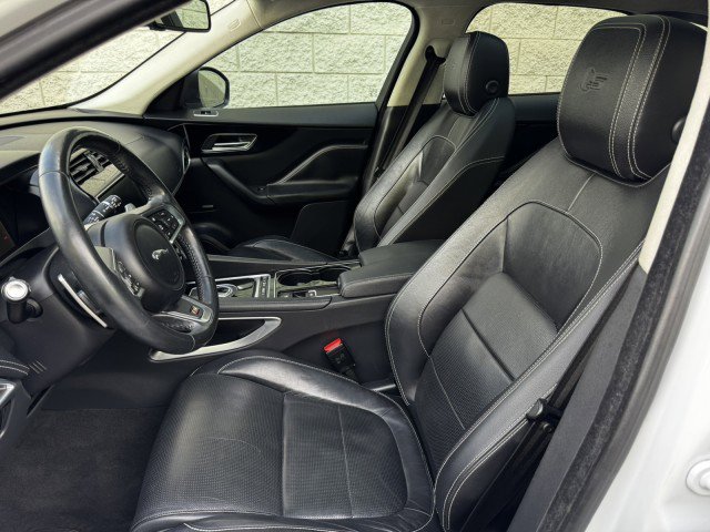 Used 2017 Jaguar F-PACE S image 12