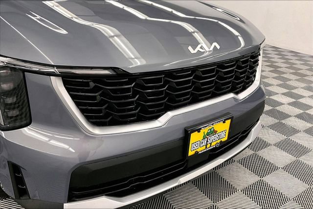 Used 2025 Kia Sorento LX image 31