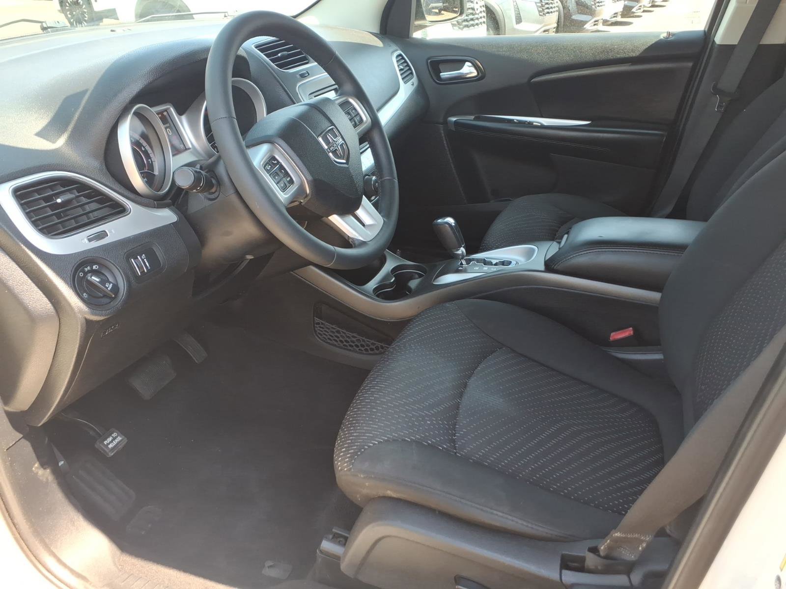Used 2016 Dodge Journey SXT w/ Premium Group FWD image 11