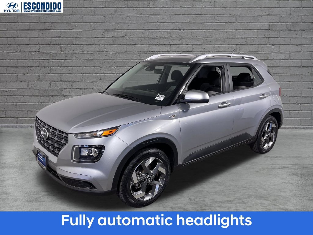 Certified 2025 Hyundai Venue SEL FWD image 8